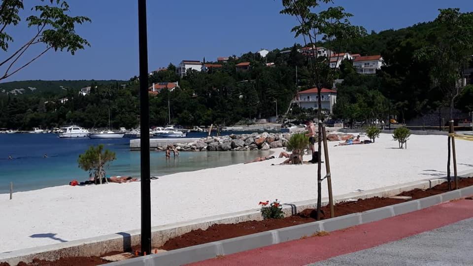 Apartmani Lea Jadranovo Exterior foto